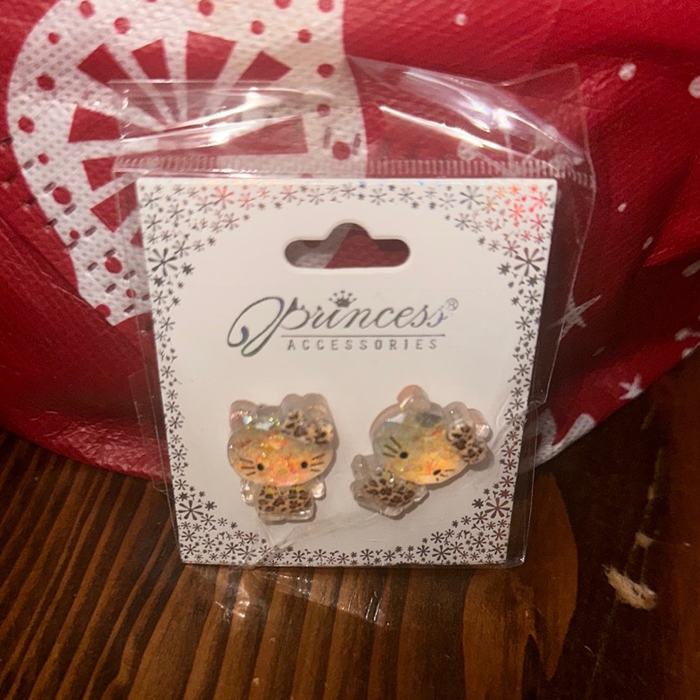 Princess Accessories hello Kitty in leopard print Earrings